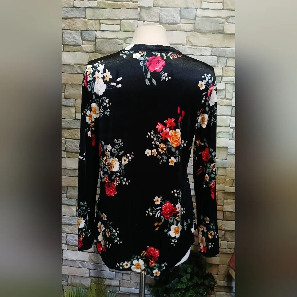 No Boundaries Choker Black Floral Stretch Top XL Velour Whimsigoth - Picture 2 of 5